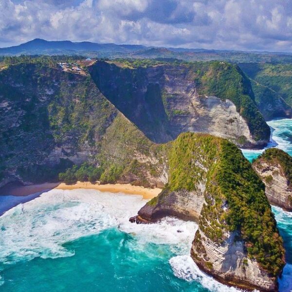 Nusa Penida Female Tour Packages