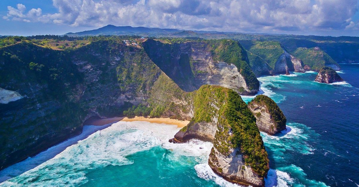 Nusa Penida Female Tour Packages